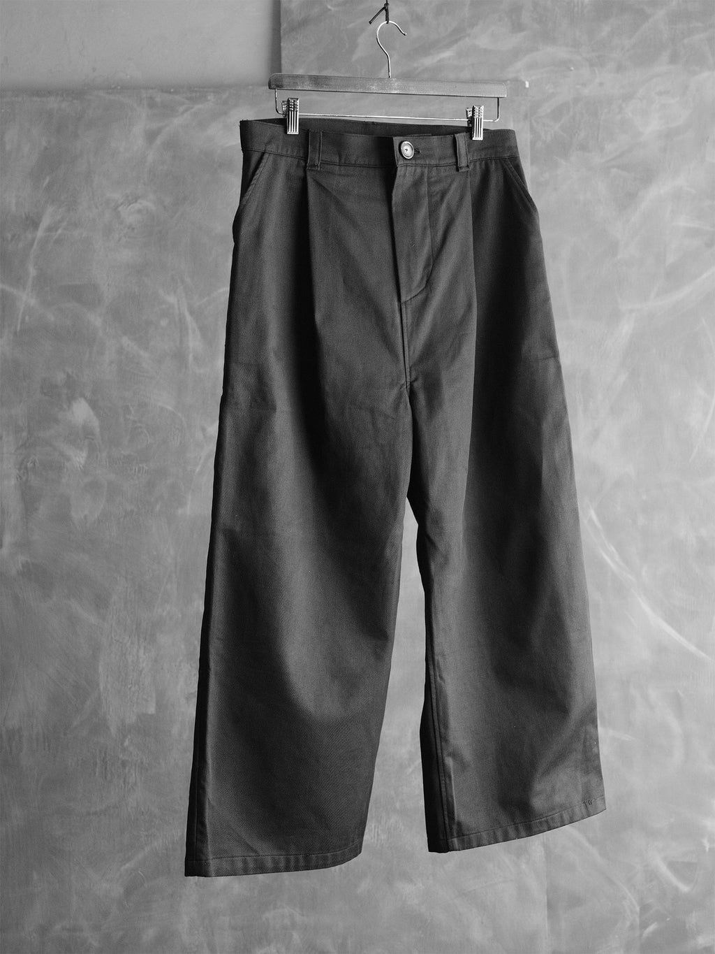 001.1 | Causal Pant