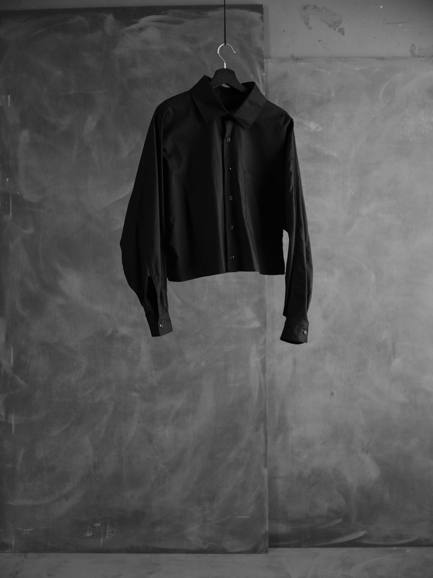 001 | Cropped Shirt