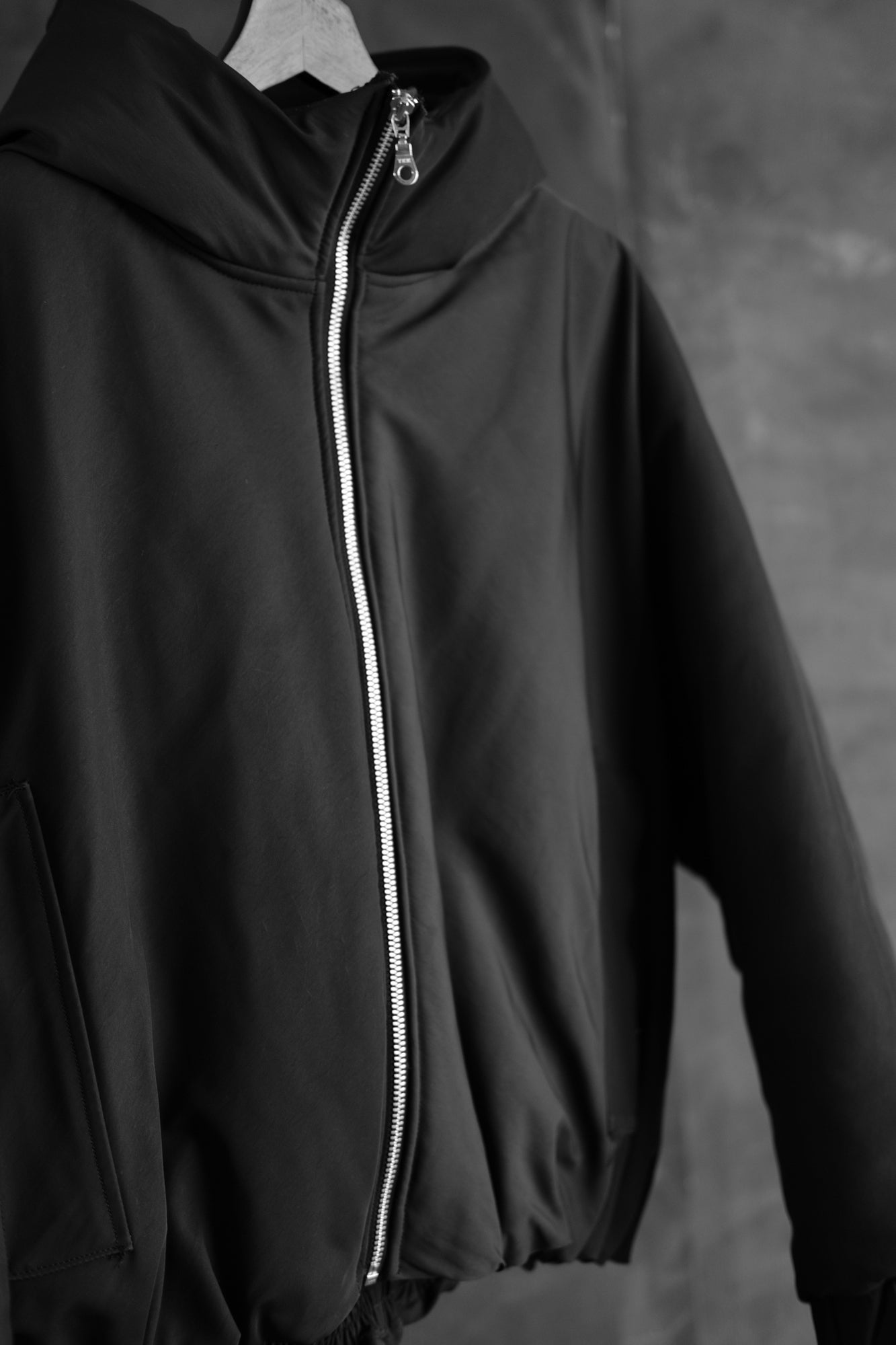001 | Cropped Puffer Jacket