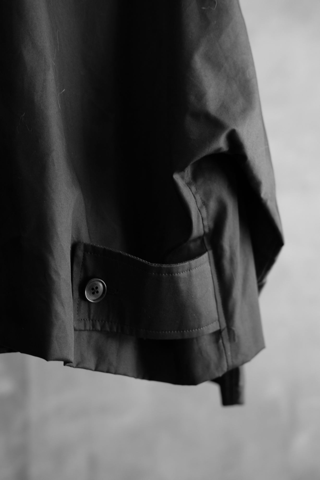 001 | Cropped Suit Jacket